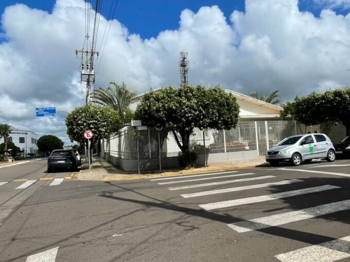 Casa de Alto Padrão a Venda em Mandaguaçu-PR